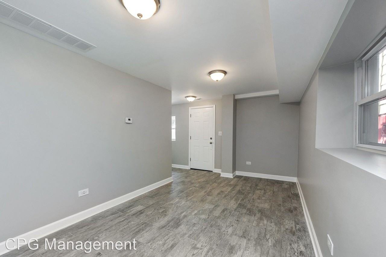 1733 North Artesian Avenue - Photo 3 of 9