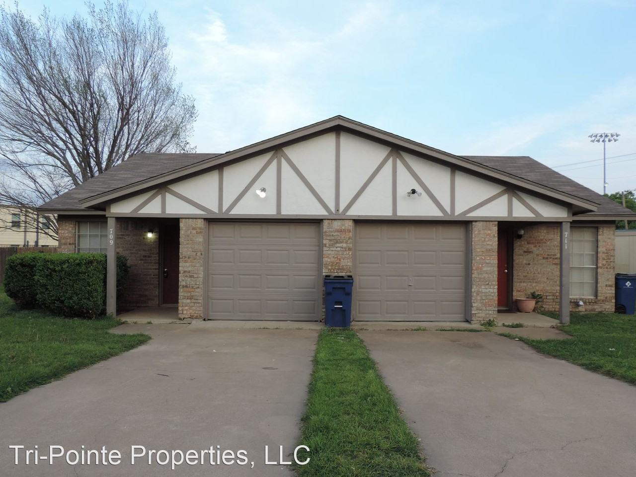 709 Pleasant Manor Ave - Photo 2 of 16