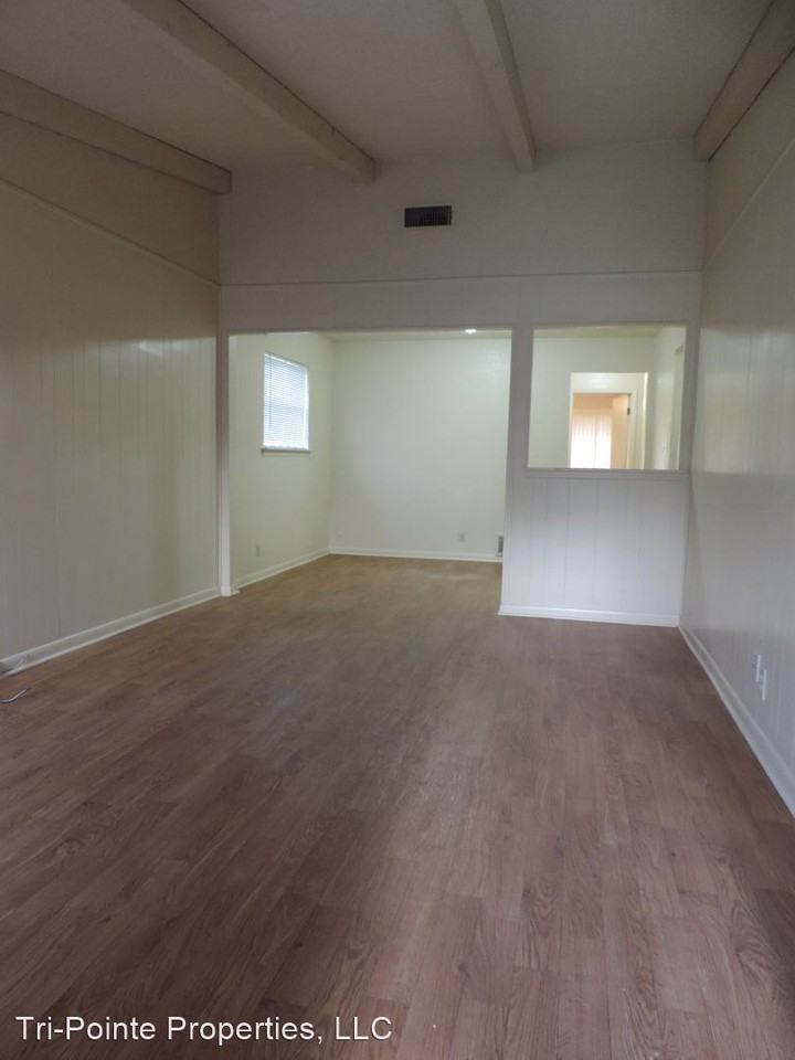 709 Pleasant Manor Ave - Photo 3 of 16