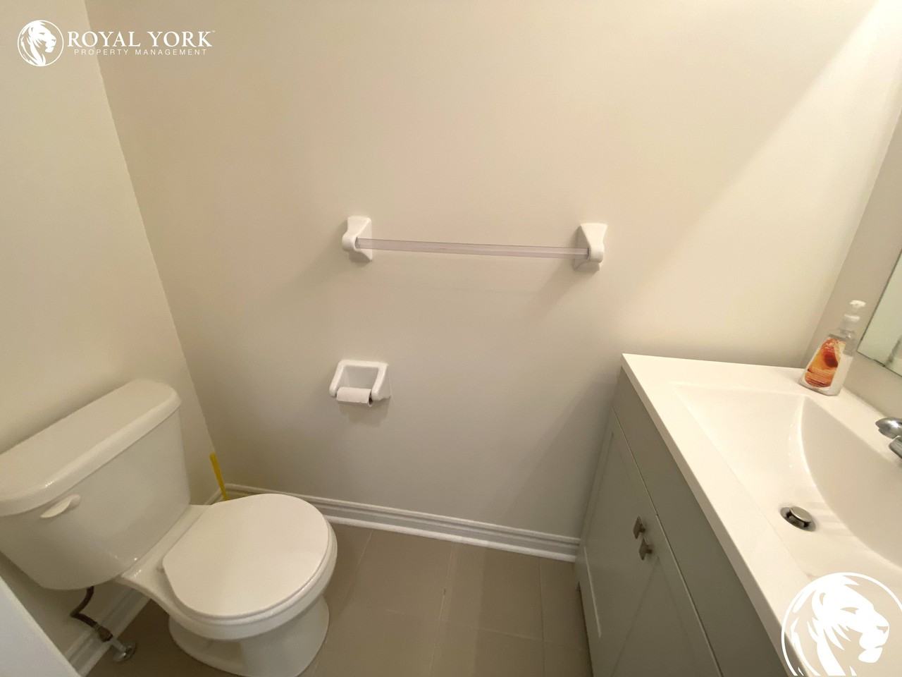 1 Eaton Park Lane #20 - Photo 3 of 15