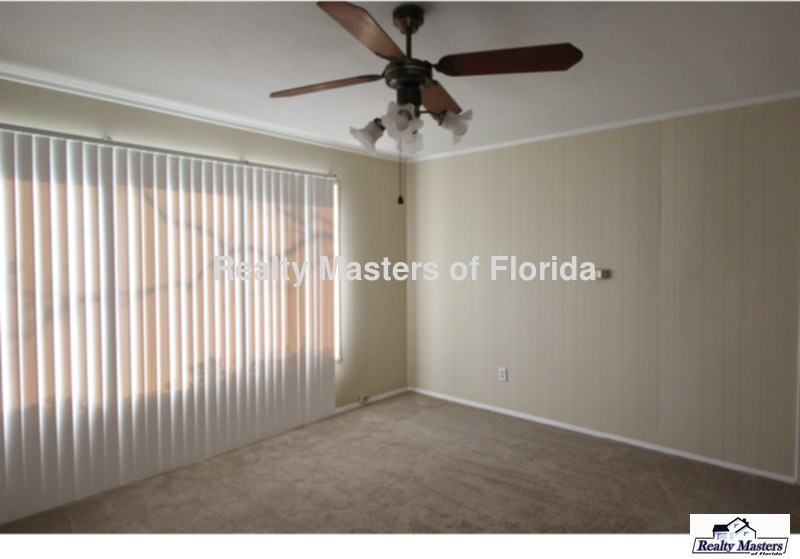 906 Ontario Ln - Photo 3 of 19