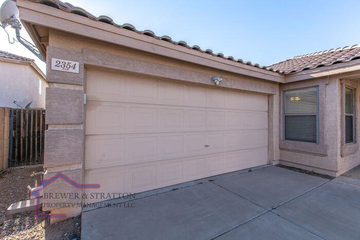 2354 E Spruce Dr - Photo 2 of 28