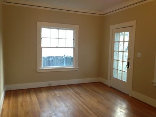 5712 SE Belmont St - Photo 2 of 18