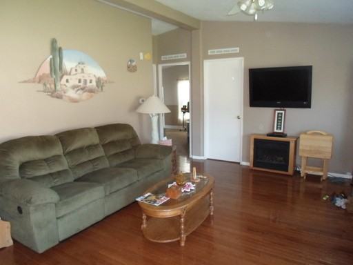 145 E 100 S - Photo 2 of 11
