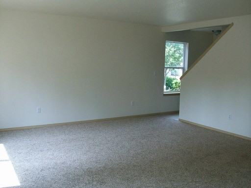 8407 NE 37th Cir - Photo 2 of 6