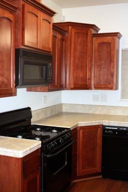 18638 Chestnut St - Photo 3 of 4
