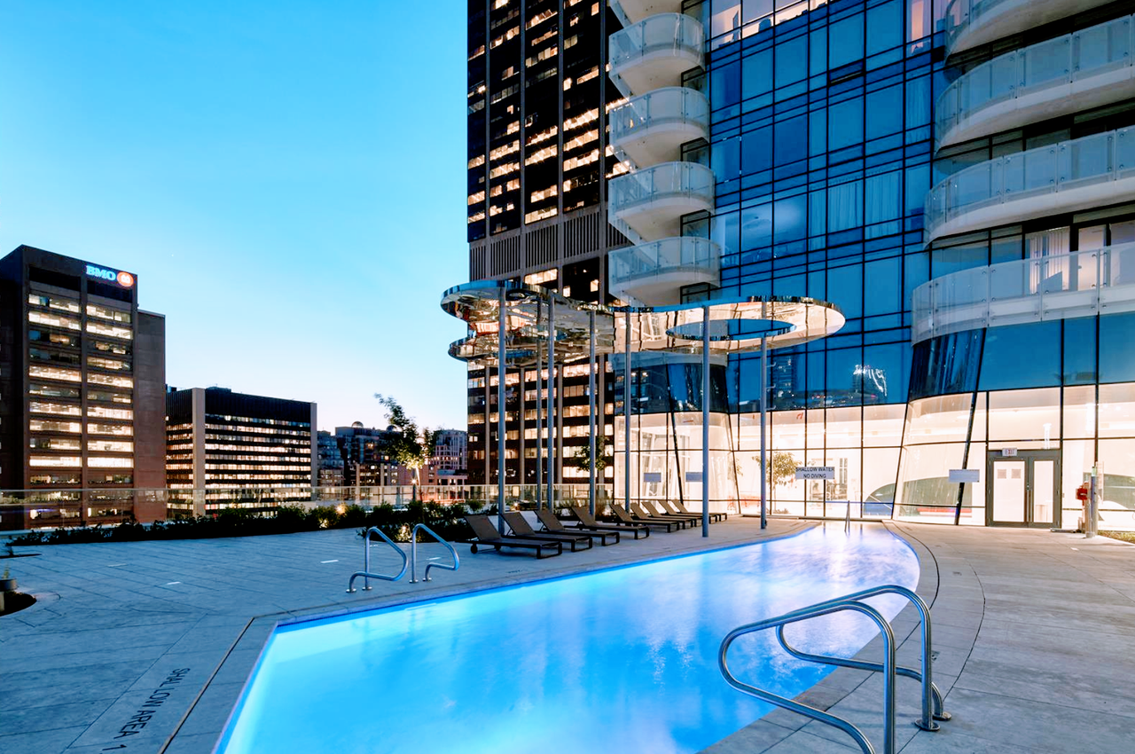 1 Bloor Street East, Toronto, ON M4W 1A9 1 Bedroom Condo for Rent for