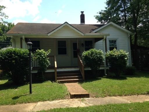 306 Hadley Ave - Photo 2 of 16