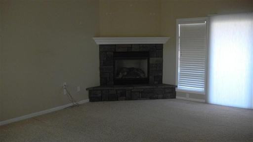 2122 Edinburgh Way - Photo 2 of 19