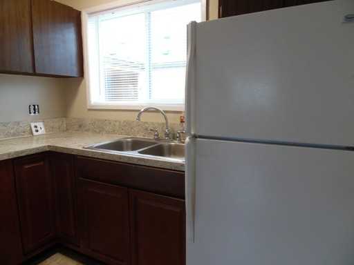 301 E Heintz St #06 - Photo 2 of 4