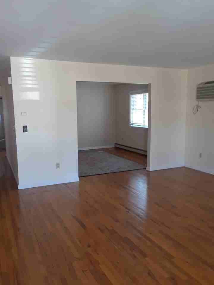 28 Stevens Ave #1 - Photo 2 of 7