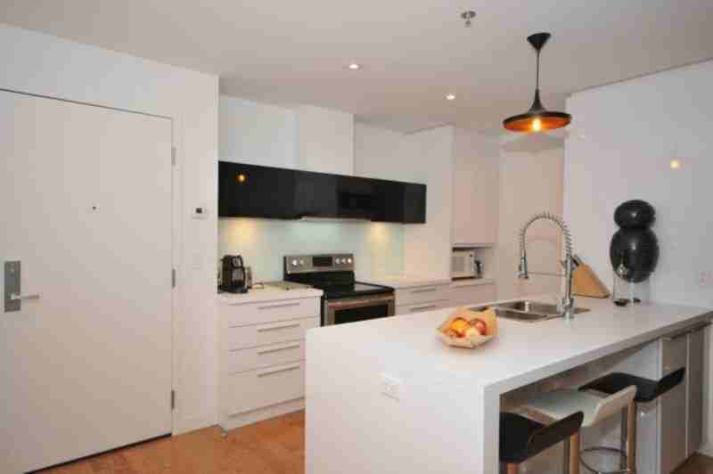 90 rue Prince #307, Montréal, H3C2M8 - Photo 2 of 15