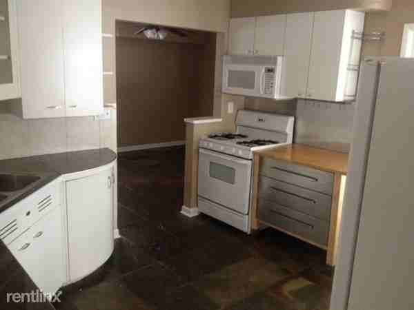 527 Dodson St - Photo 2 of 14