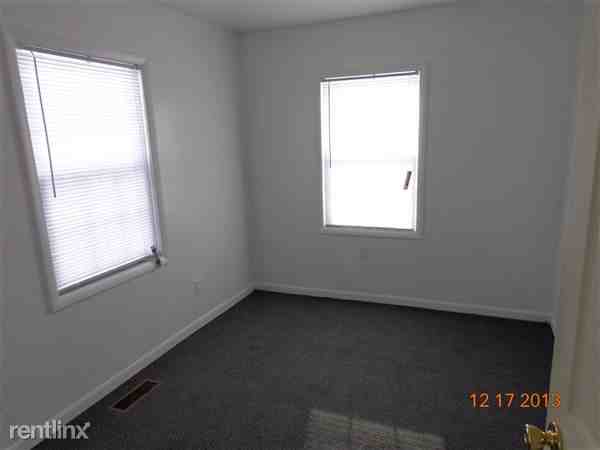 230 W Prospect St - Photo 3 of 7