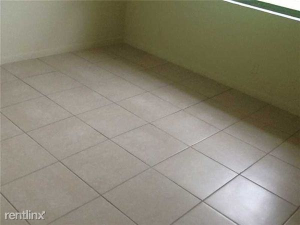 5221 NW 15th Ct - Photo 2 of 2