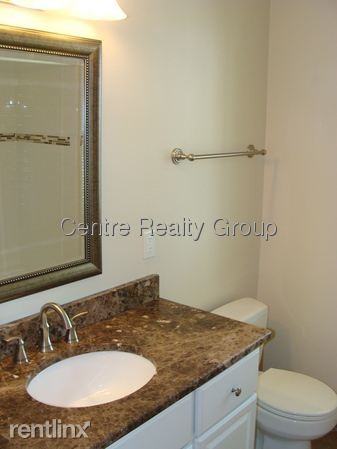 CRAFTS ST - Photo 3 of 9