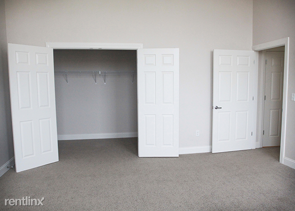 Oliver School Apartments - Photo 2 of 9