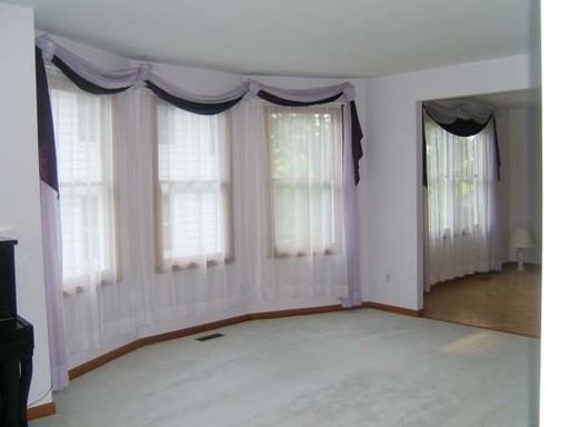 5614 Plymouth Rd - Photo 2 of 10