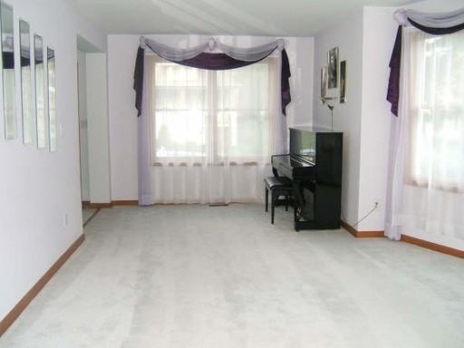 5614 Plymouth Rd - Photo 3 of 10