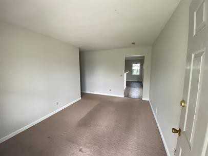 615 Maine Street - Photo 3 of 19