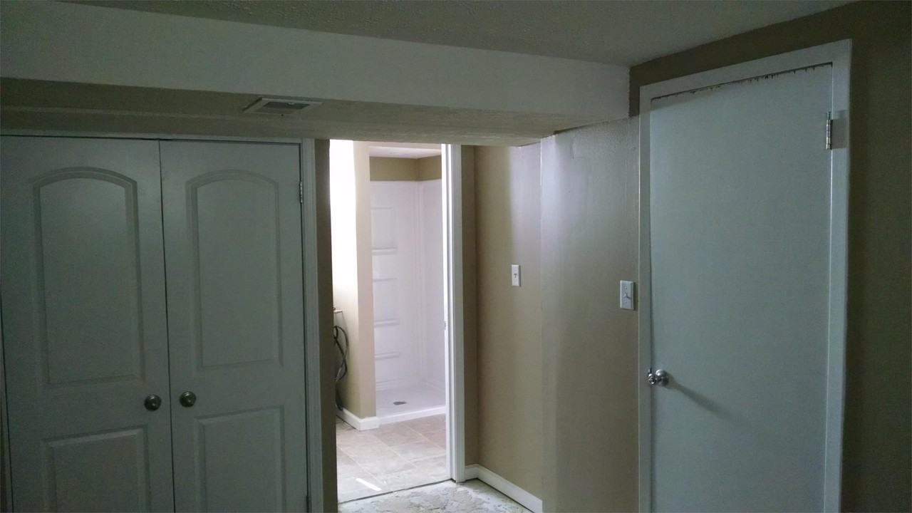 5250 S 49th St #1 - Photo 6 of 13