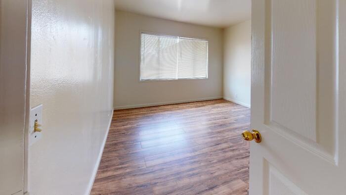 230 Montecito Ave - Photo 3 of 7