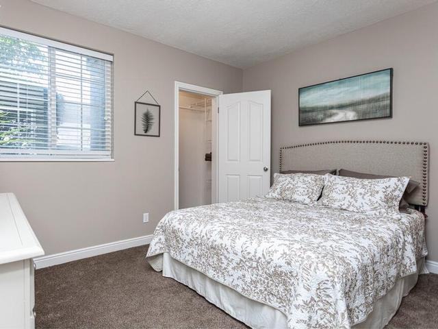 625 S Orem Blvd - Photo 4 of 9