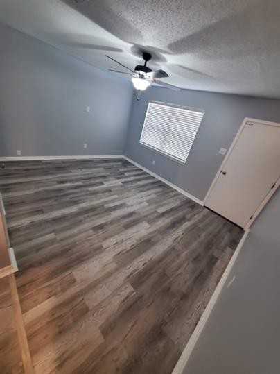 406 Southeast 1st Street - Photo 2 of 11