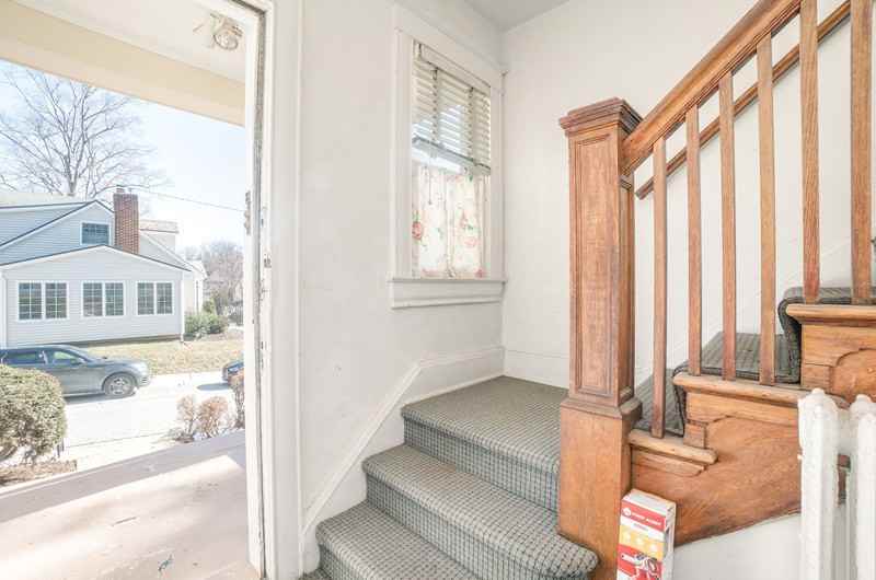 2310 Sulgrave Ave #2 - Photo 3 of 19