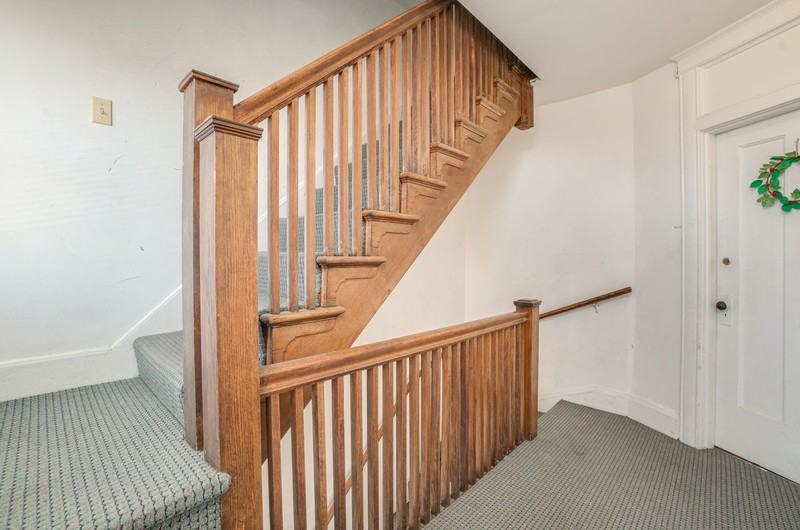 2310 Sulgrave Ave #2 - Photo 4 of 19