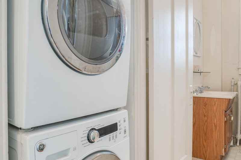 2310 Sulgrave Ave #2 - Photo 7 of 19