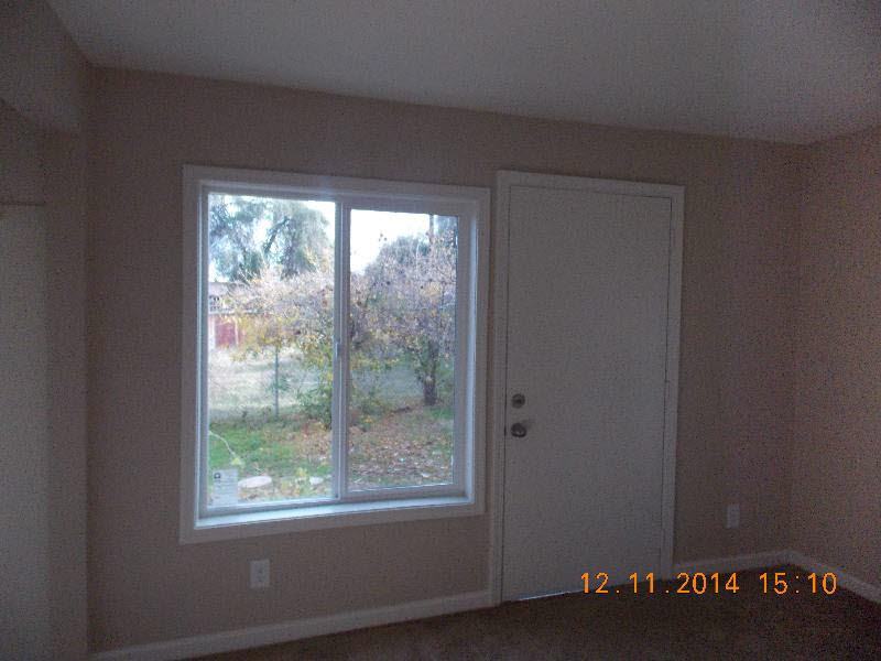 17631 Grand Ave - Photo 3 of 7