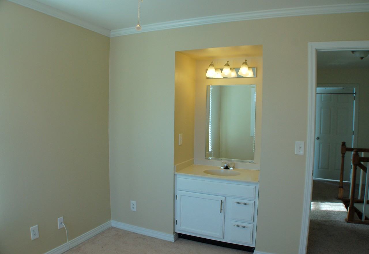 3053 N Quainton Ct - Photo 3 of 28