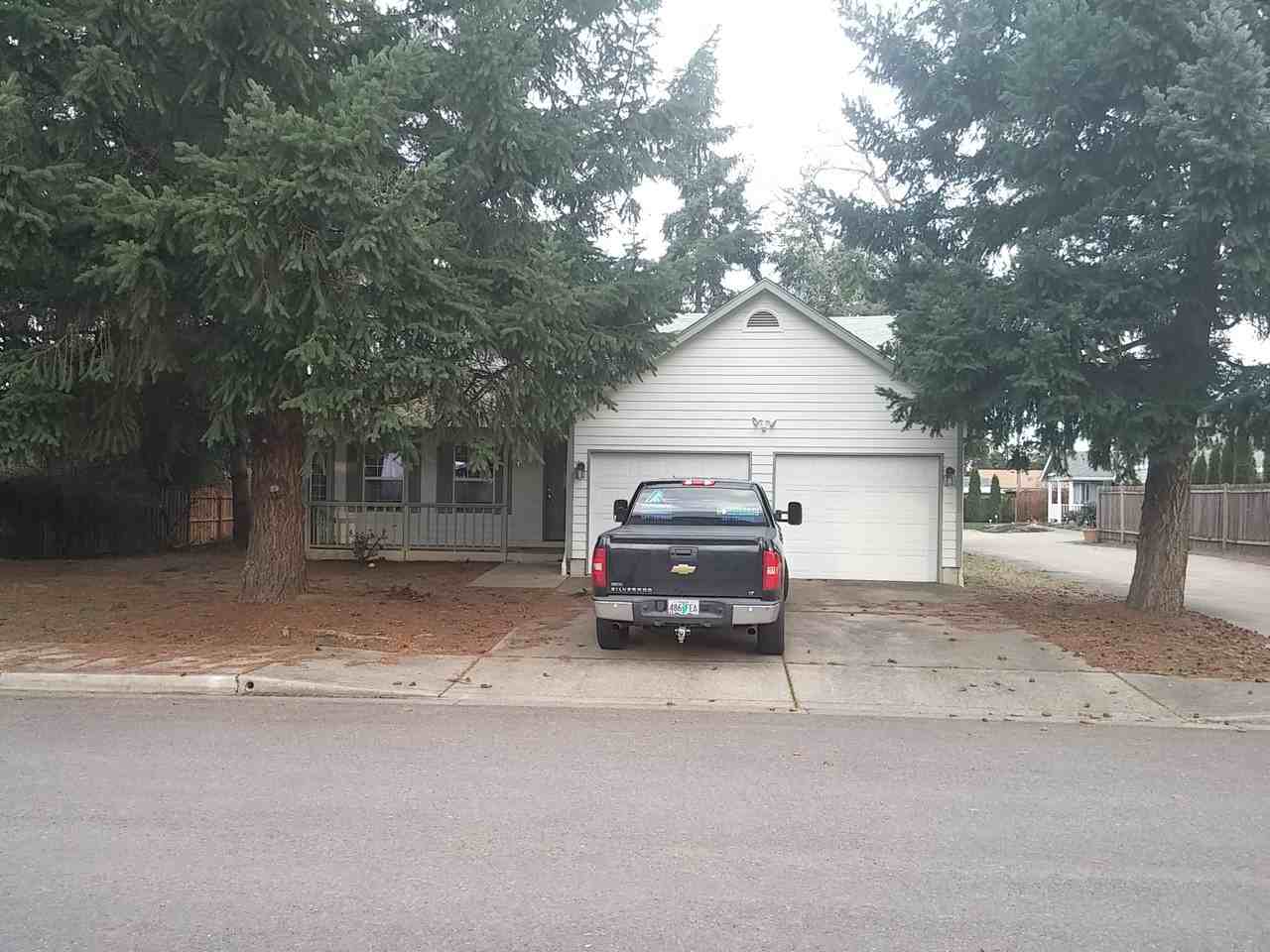 1185 Molly Ln, Eugene, OR 97404 3 Bedroom Apartment for 1,375/month