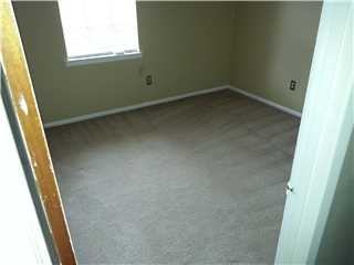 5355 Saticoy Dr - Photo 3 of 9