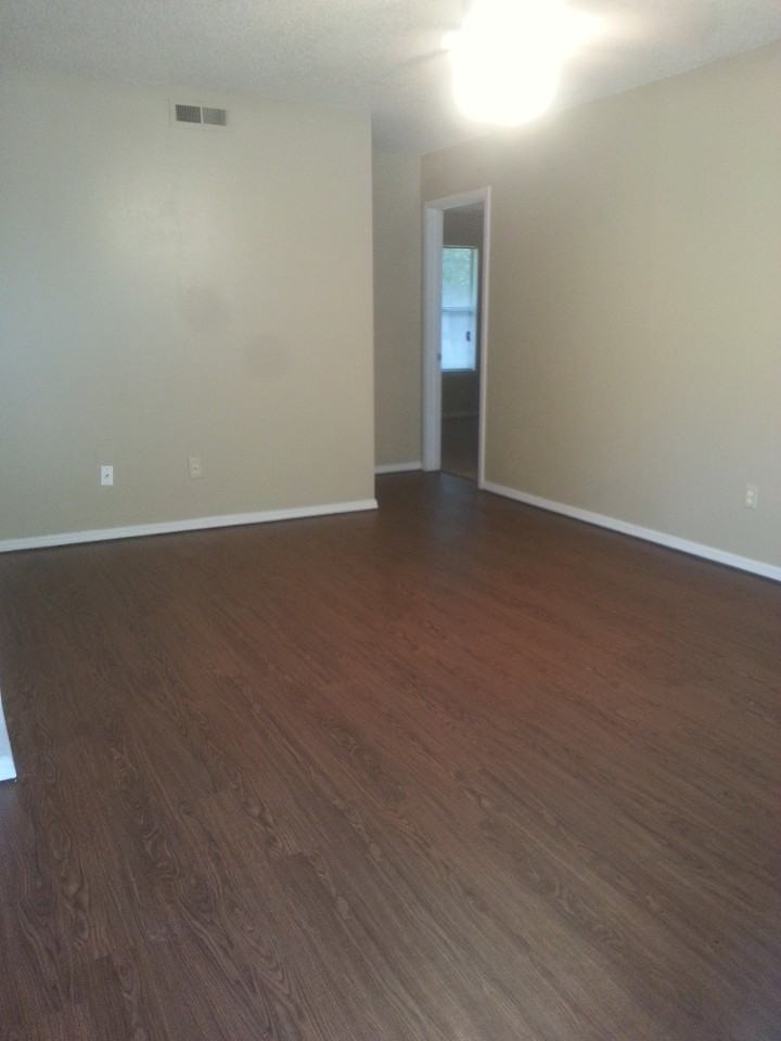 N. Barcelona - Photo 2 of 4