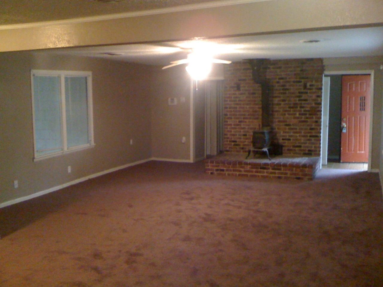 8809 E 92nd St - Photo 2 of 10