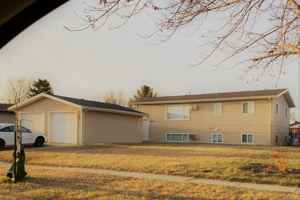 featured image of 613 2nd Ave E