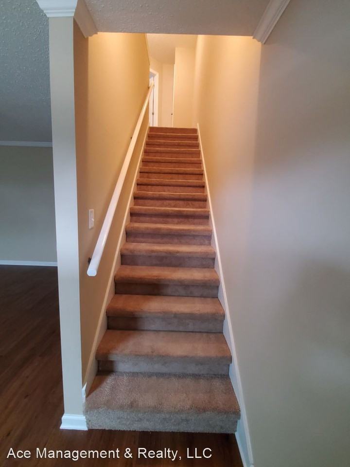 3066 N Bethel Rd - Photo 3 of 15