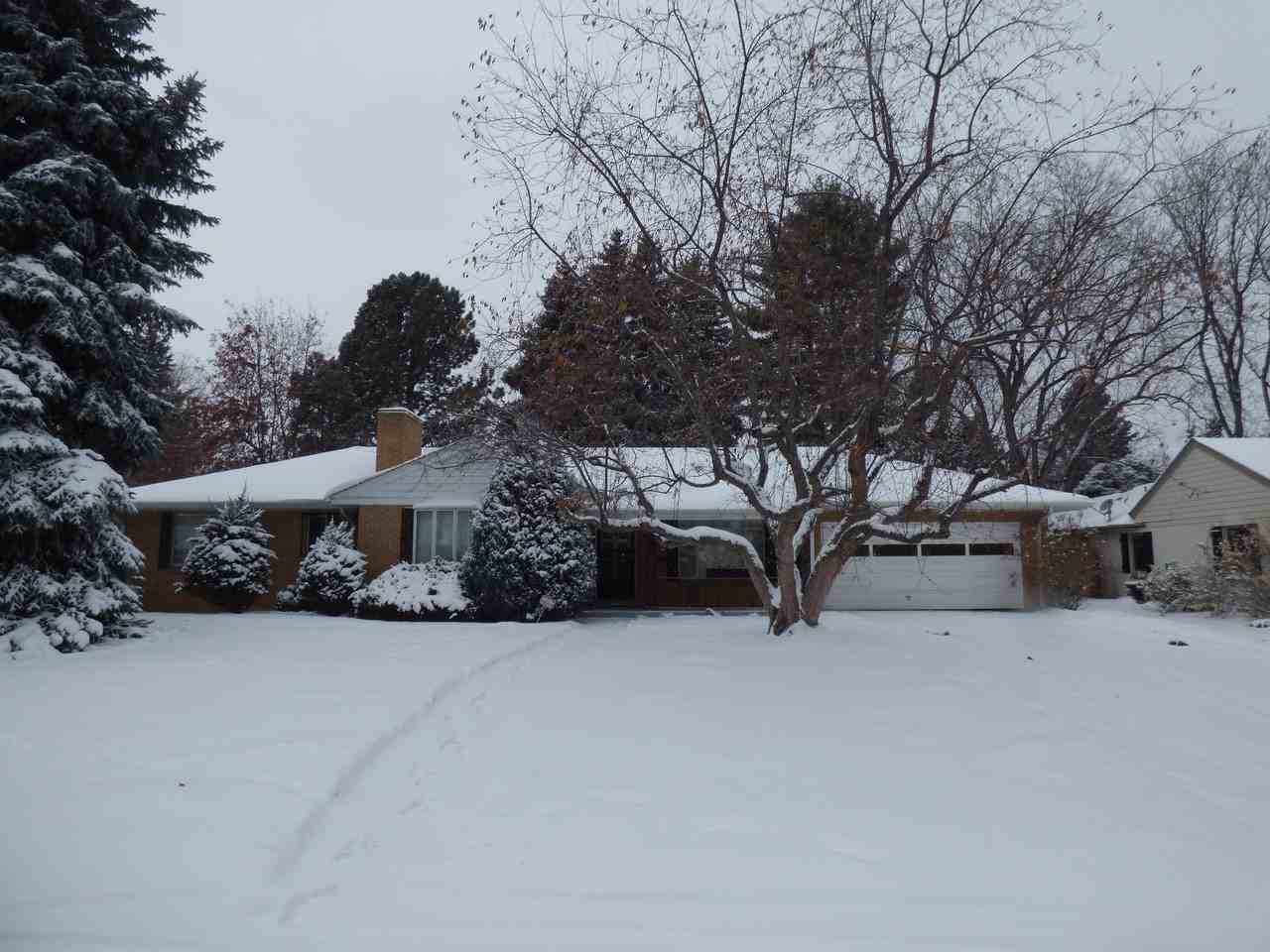 165 Ivy St - Photo 2 of 17