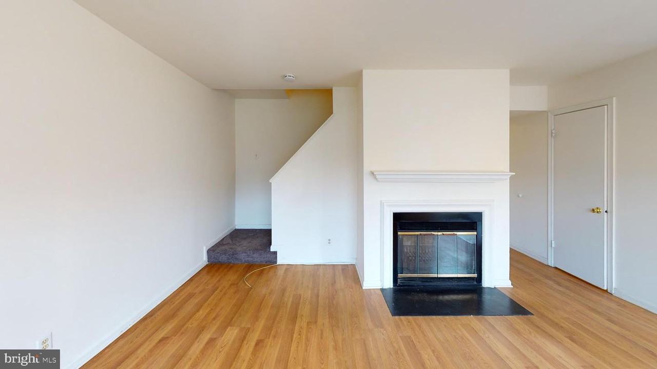 3658 Joycin Ct - Photo 2 of 14