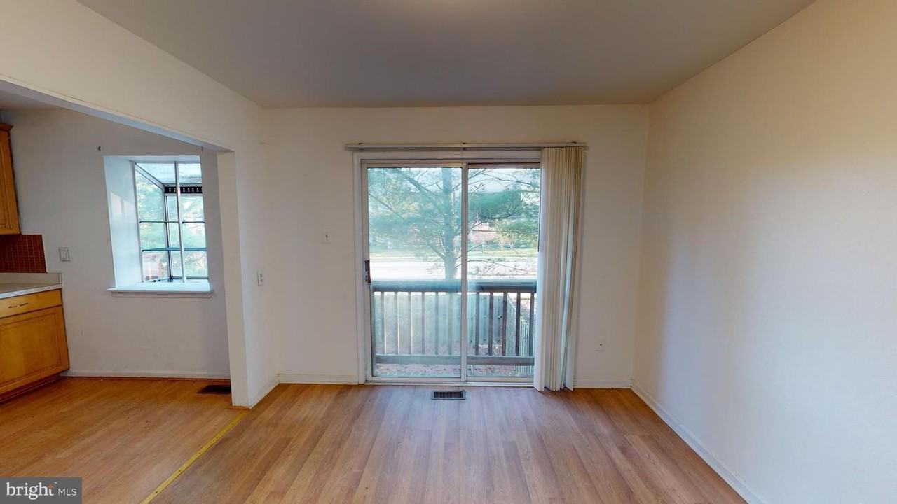 3658 Joycin Ct - Photo 3 of 14