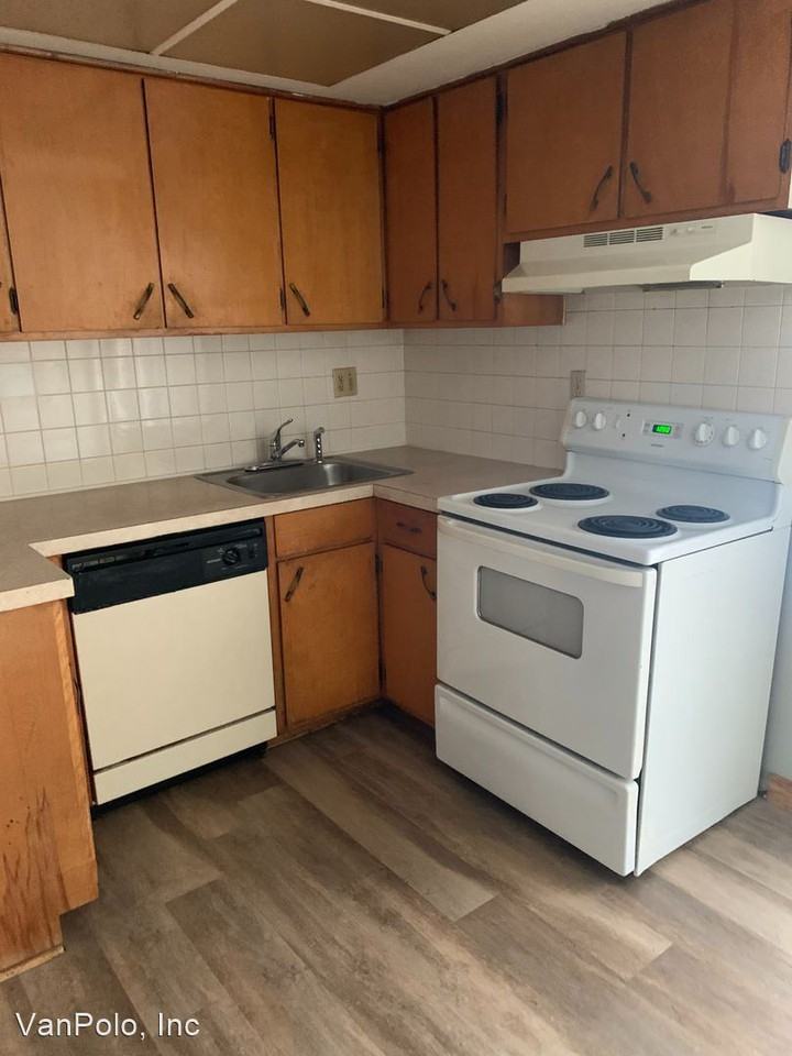 7690-7692 Peyton St NW - Photo 2 of 7