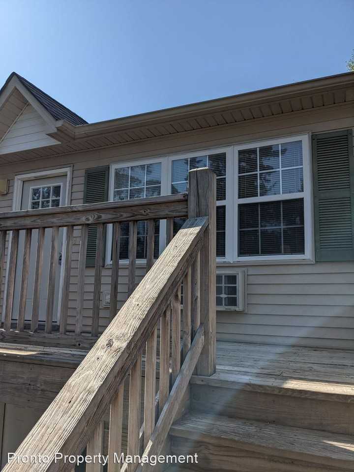 4516 Greentree Rd #12