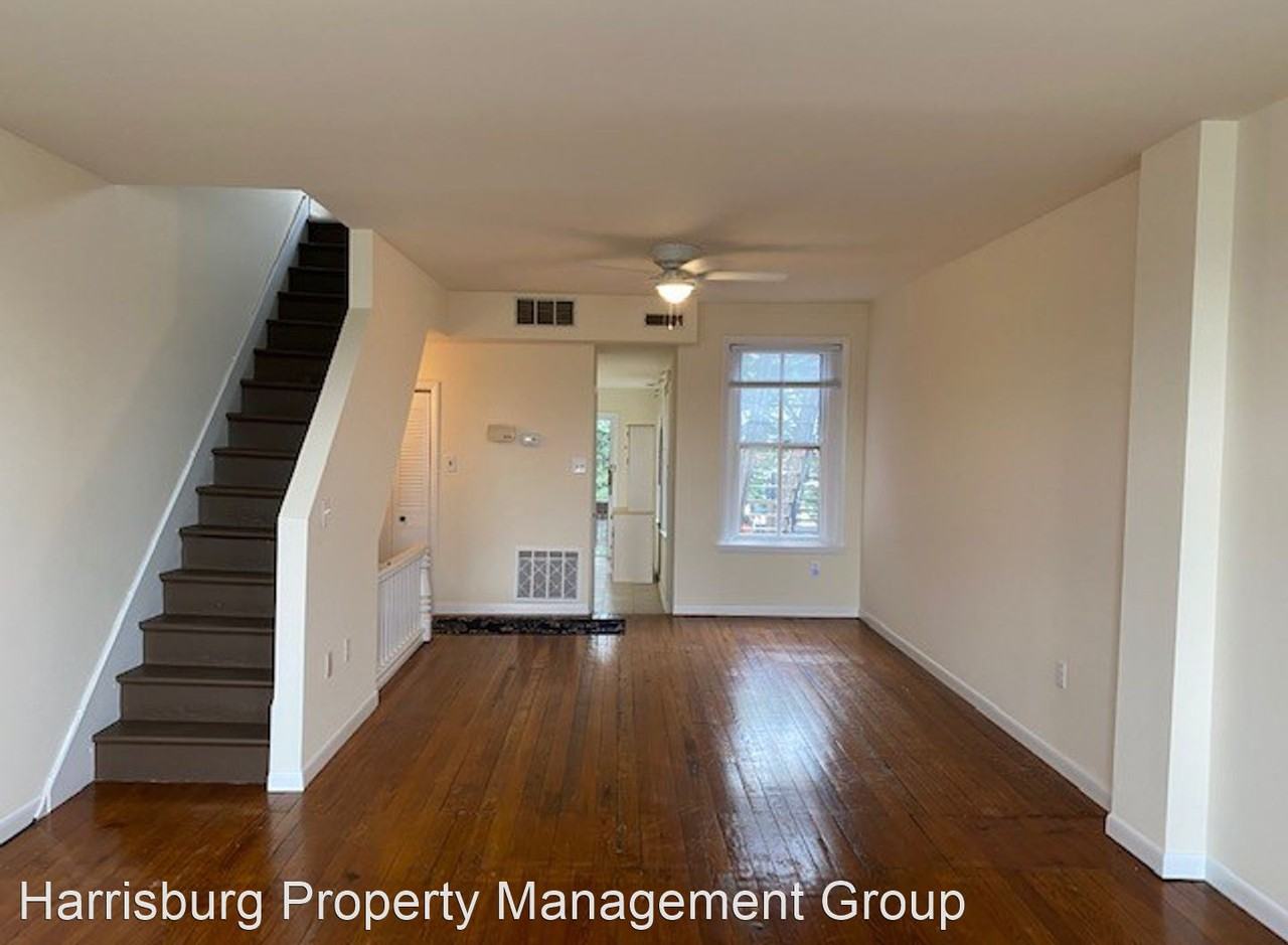 564 Race St - Photo 3 of 13