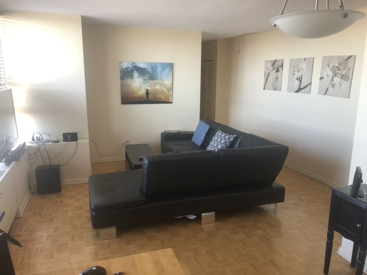 195 Clearview Ave, Ottawa, ON K1Z 6S1 1 Bedroom Apartment for Rent