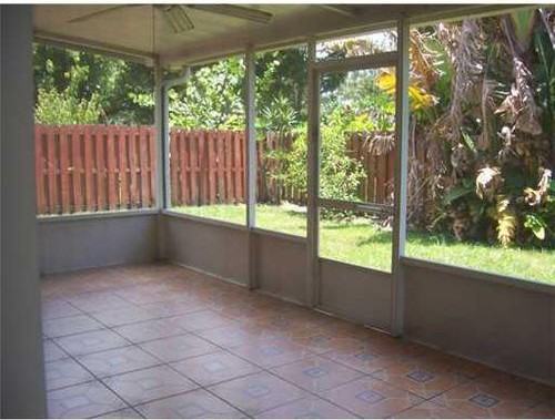 10846 Limeberry Dr - Photo 2 of 8