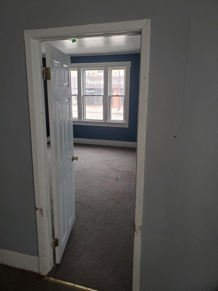 1521 Indiana Ave #1521 - Photo 4 of 11