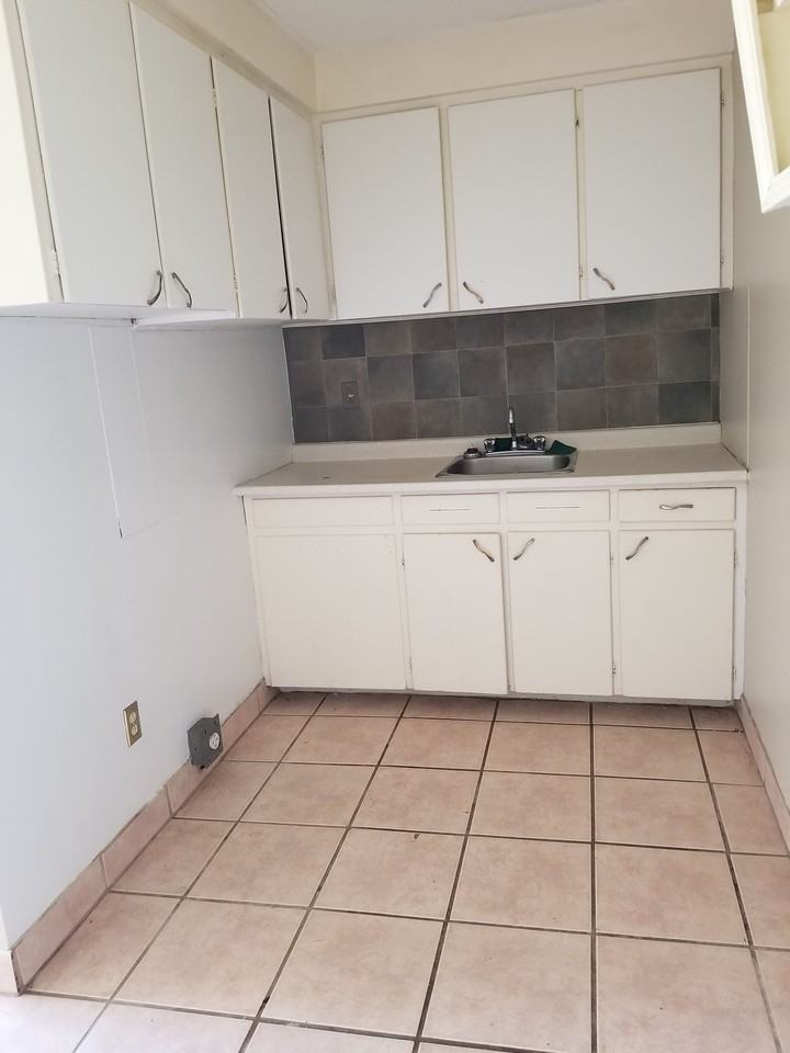 110 Breton Road #14 - Photo 6 of 9