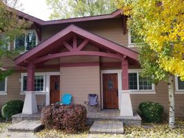 featured image of 631 E Croy St #23